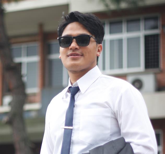 Navigation bar avatar